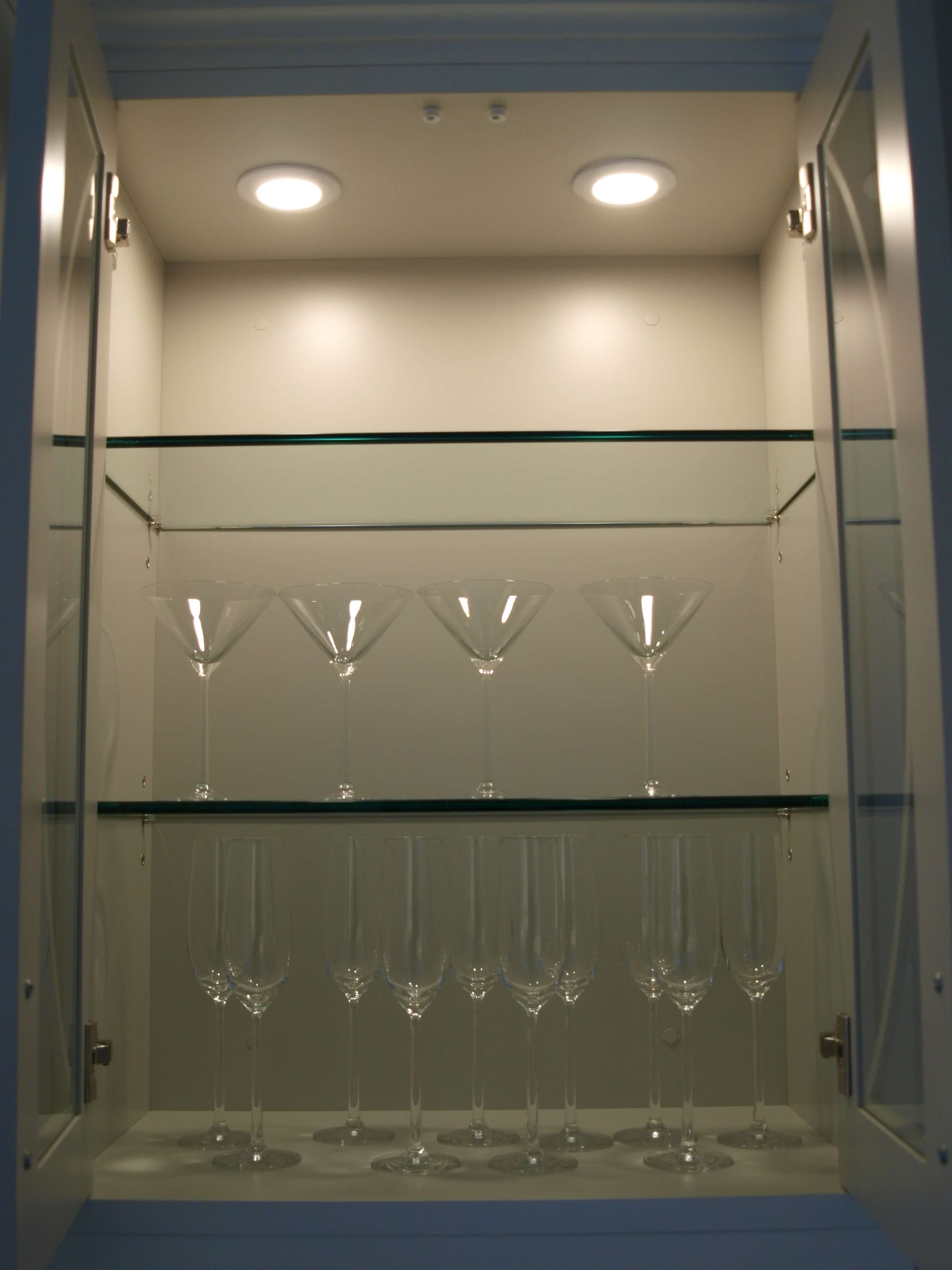 Interior closet lighting with custom linear LED illumination