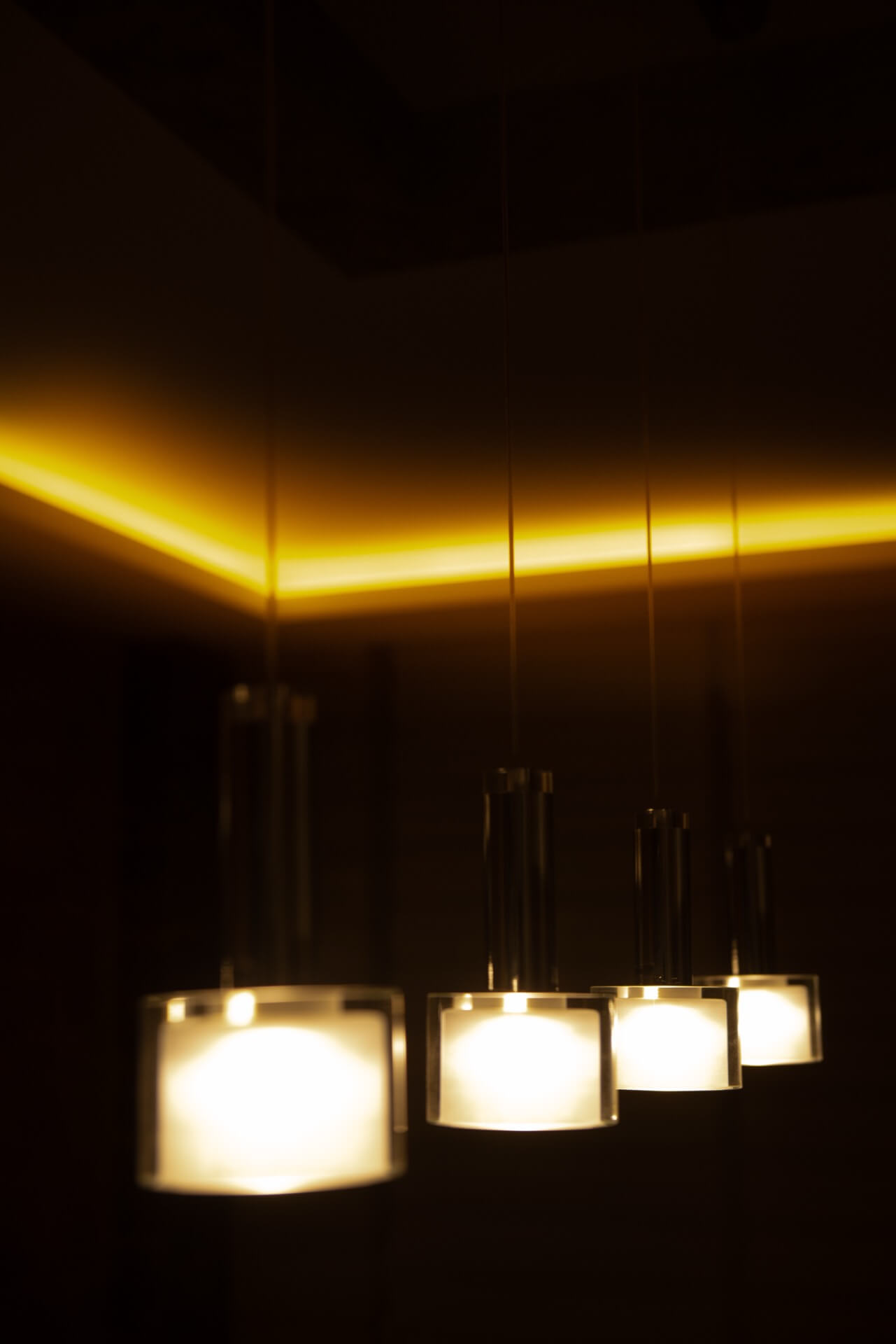 Architectural cove lighting detail