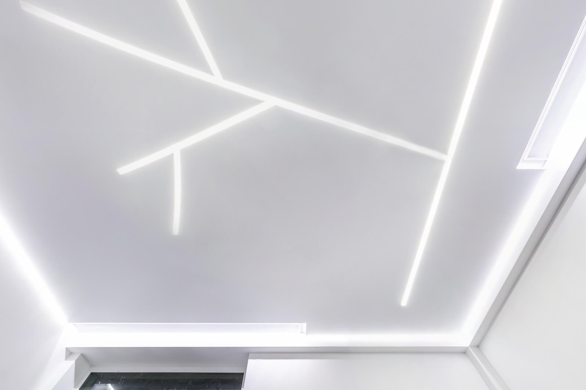 Geometric linear LED ceiling lighting